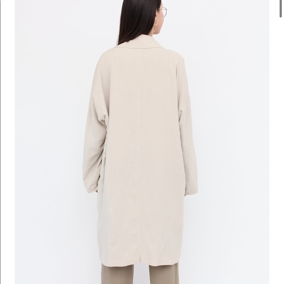 Aritzia Babaton 1-01 Sembrano Silk Trench - Picture 8 of 8